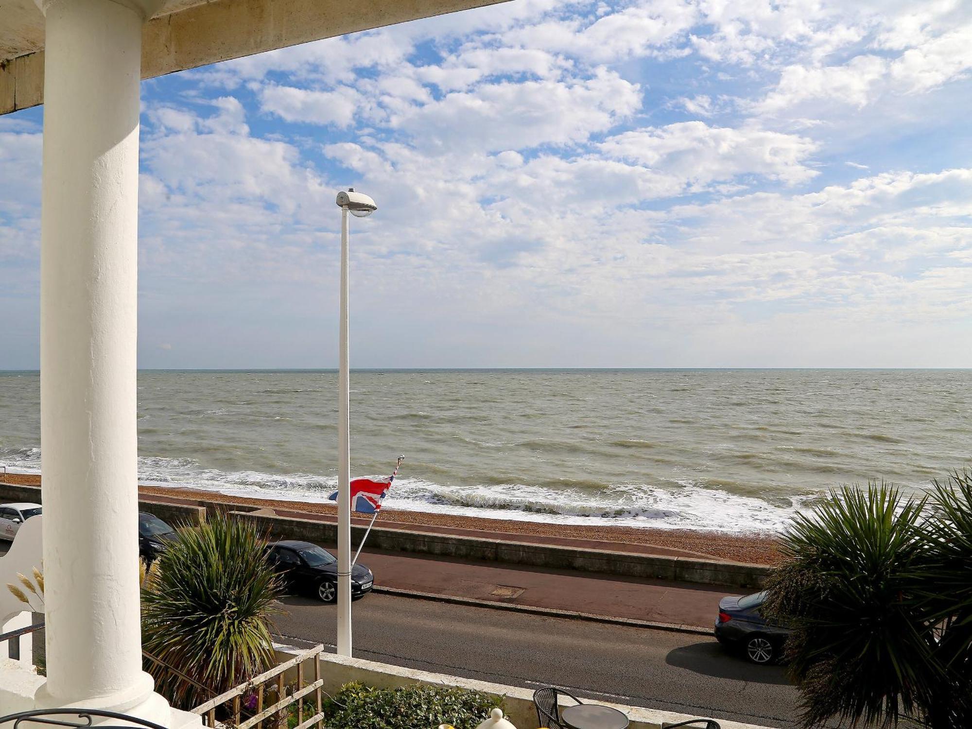 Seashore Apartment 샌드게이트 외부 사진